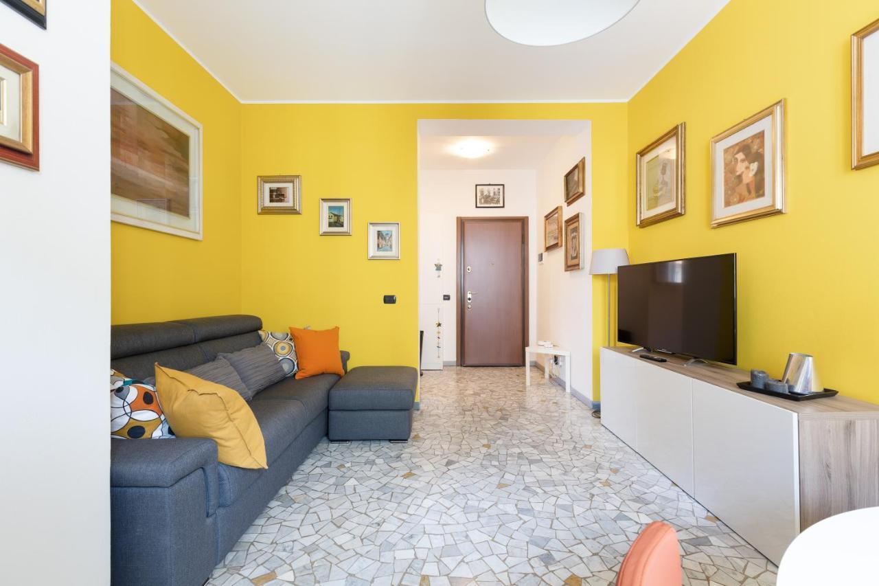 Apartment With Balcony - 50 M Far From M1 Pasteur Milão Exterior foto