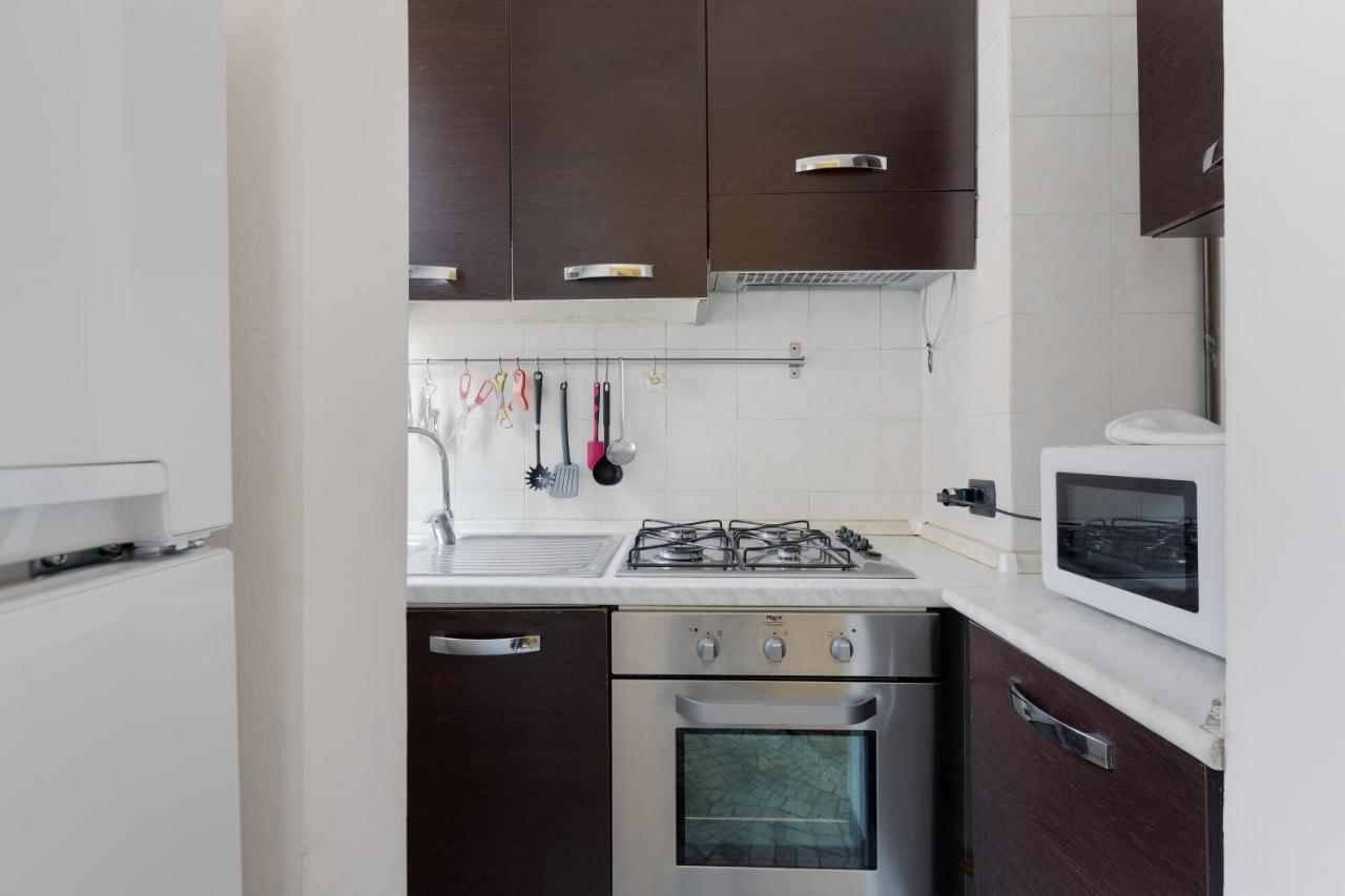 Apartment With Balcony - 50 M Far From M1 Pasteur Milão Exterior foto